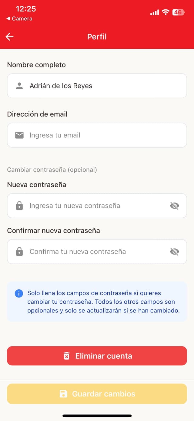 Pantalla de perfil mostrando información editable del usuario y configuración de cuenta